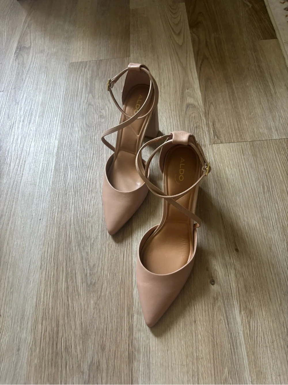 NWOT aldo high heels